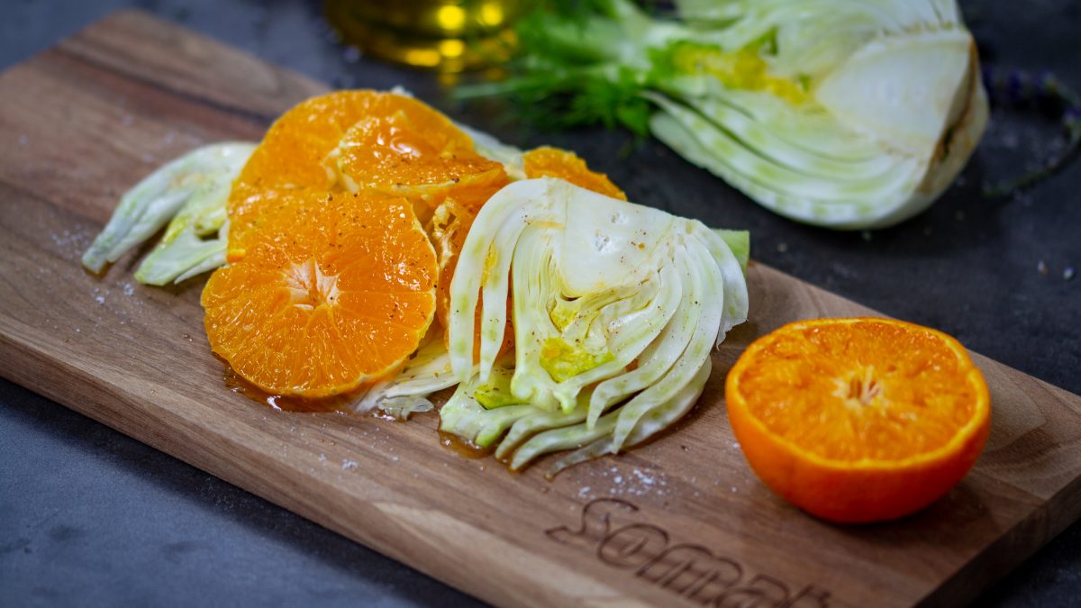 Salata od komorača i mandarine